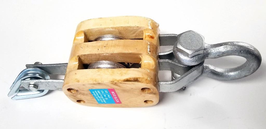 North Pacific Double Wood Block with Shackle