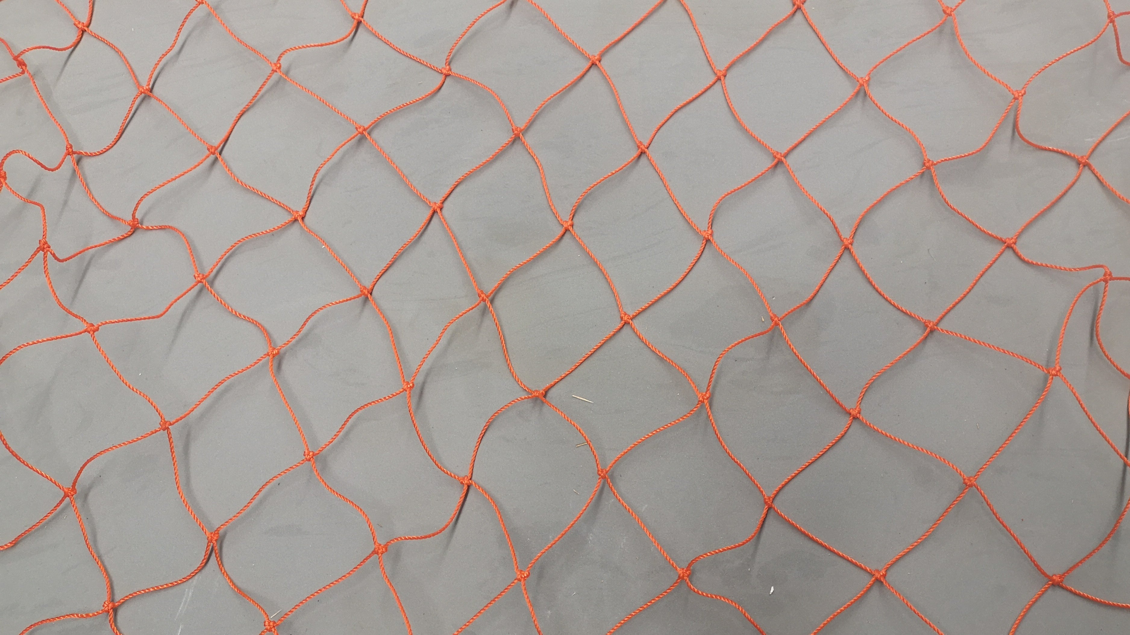 400/39 x 7in x 150md PE Twisted Web (sold by the foot)