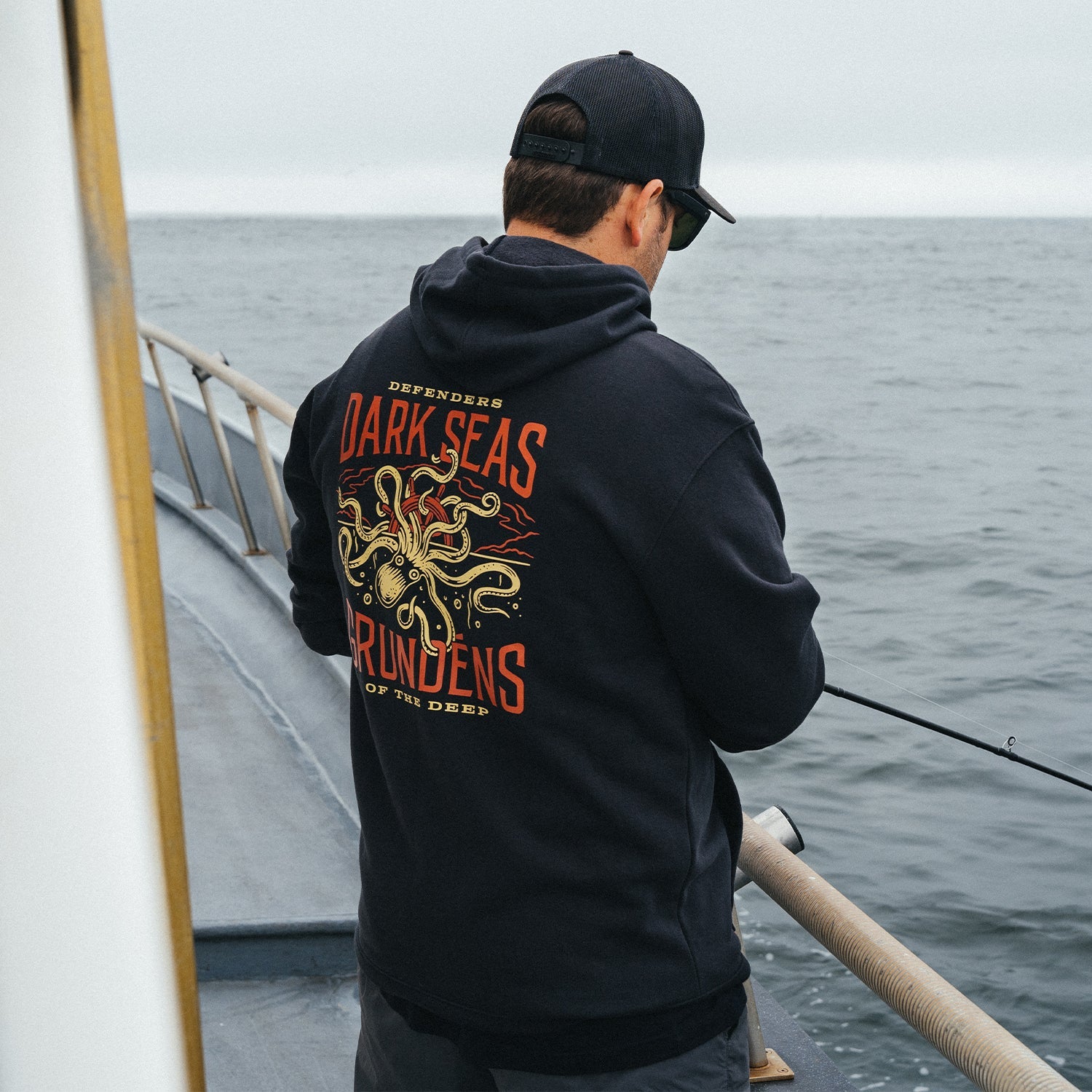 Dark seas grundens hoodie hotsell